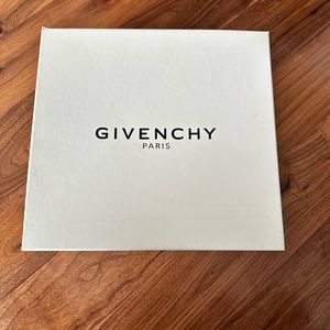 Givenchy Elegant studded leather ankle boots